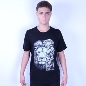 Camiseta Black Helmet Leão Legionário